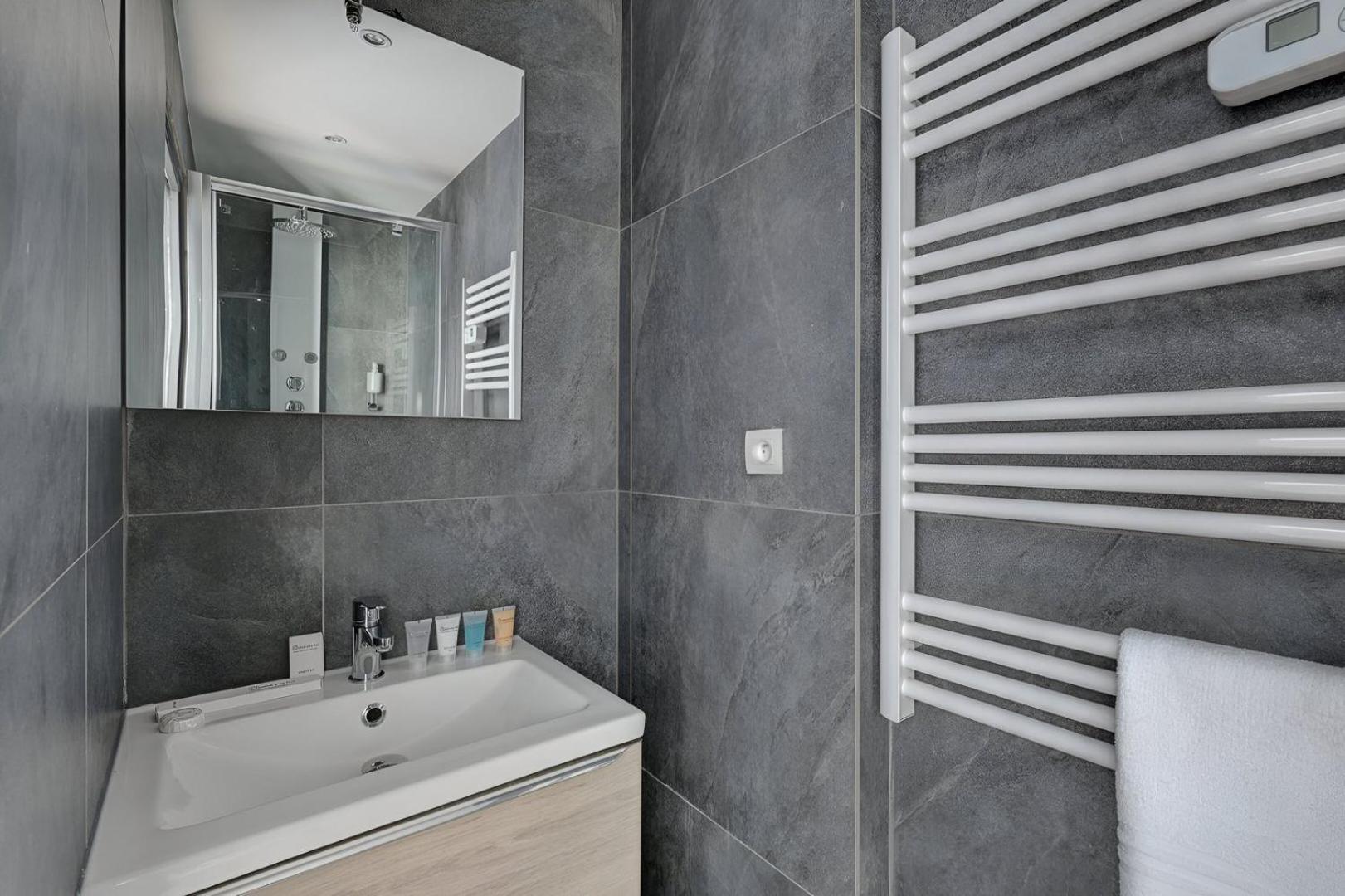 Bluestay 130 - A 2 Parijs